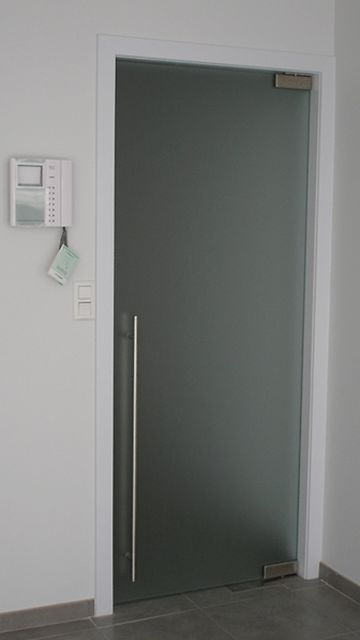 Glasdeur acide met vloerveer